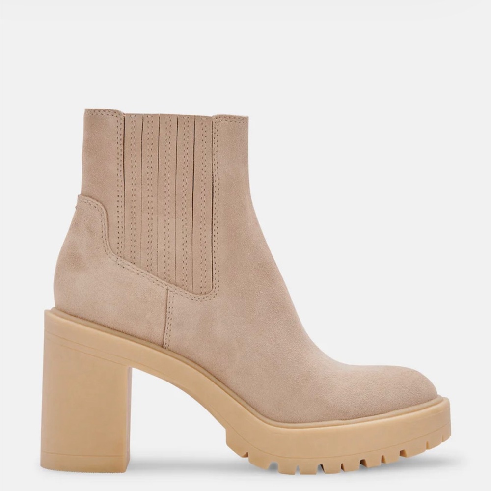Dolce vita boots gently worn size 9